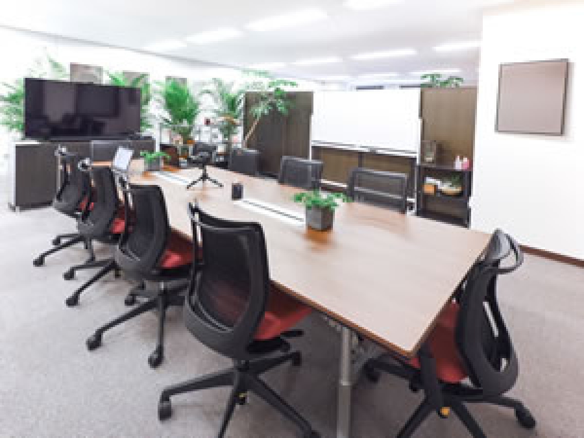 暮らしの空間だけじゃない！マンスリーマンションが事務所の活用としても注目されている！？